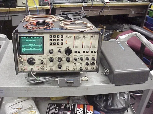 Motorola Communications System Analyzer Model R-2018D/0900HS Motorola Communications System Analyzer Model R-2018D/0900HS