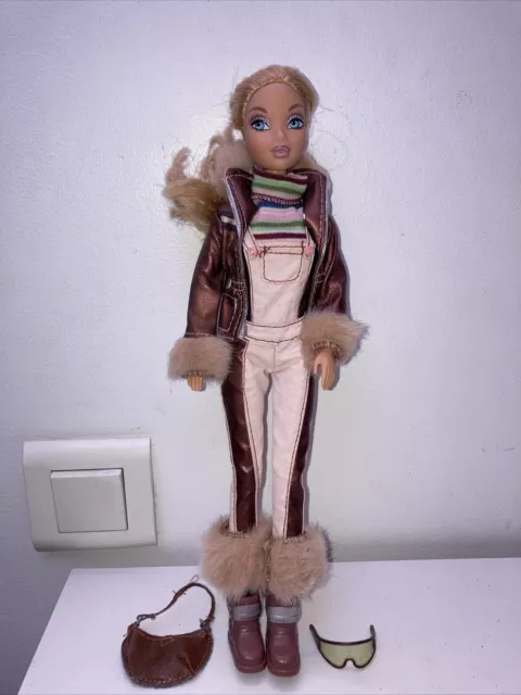 Rare ! Magnifique poupée Barbie My Scène Chillin' Out  Mattel 1999 en bon état.