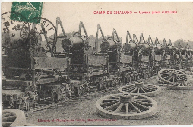 CHALONS SUR MARNE - Marne - CPA 51 - Vie MILITAIRE - le camp - Artillerie Canons