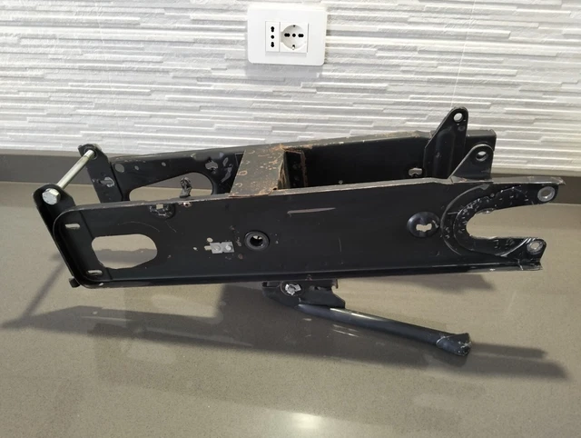 CULLA MENSOLA SUPPORTO Motore Gilera Cba EUR 60,00 PicClick IT