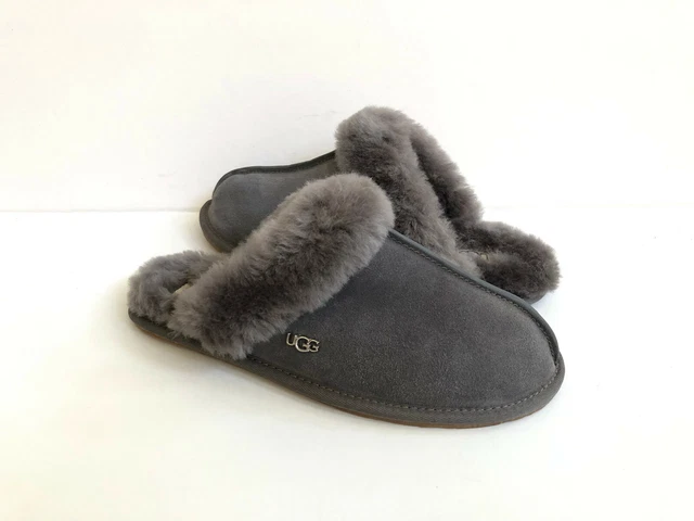 Ugg scuffette ii deals metal logo slippers fawn