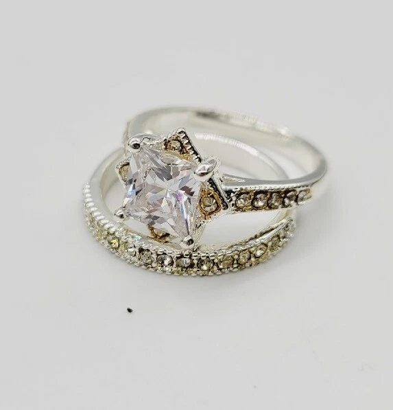 Avon Ring THIS IS LOVE Engagement Set Size 7 Silver tone 2016 Avon #28