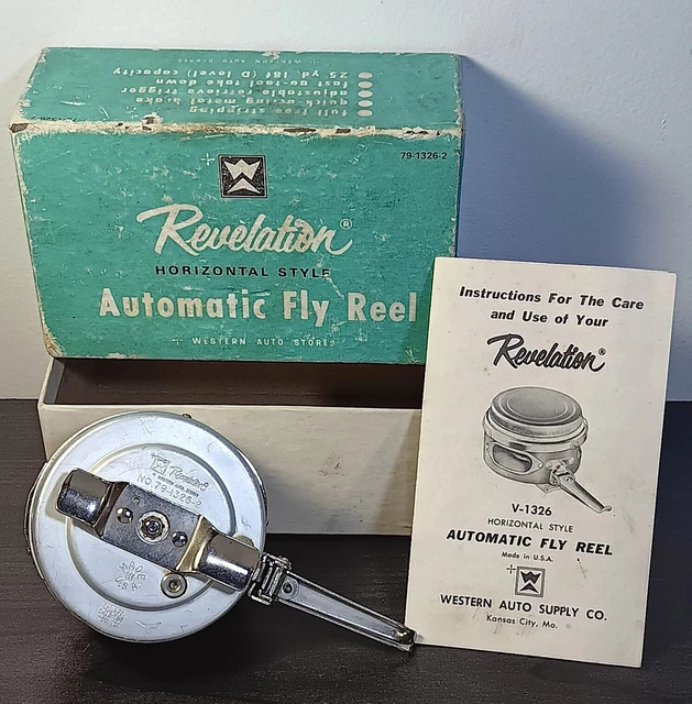 VINTAGE WESTERN AUTO Revelation V7343 Fishing Reel Made in