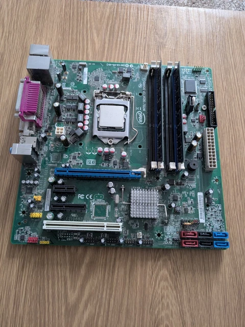 INTEL DESKTOP MOTHERBOARD DQ670W G12528-308 with Intel i7