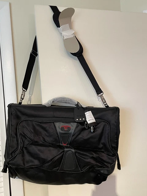 Tumi Tech Tri-Fold Garment Carrier Nylon Brand New