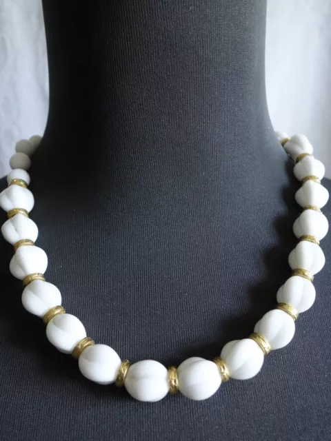 Collier  de Louis Rousselet Pâte de verre blanc  Vintage années 1950