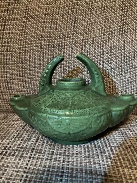 Roseville Egypto 1905 Arts and Crafts Pottery Matte Green Ceramic Oil Lamp E35-5