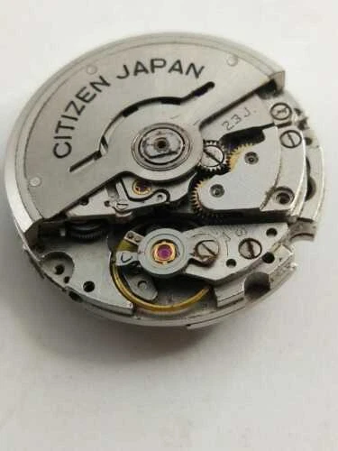 Pièce Détachée Mouvement CITIZEN 8110A - Pignon Pour Montre Vintage - Fabriqué Au Japon - Etat Occasion