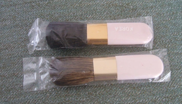 Lot 2 Mary Kay Pink Brushes Cheek Blush Brushes ~ 2-1/2" Long Lot 2 Mary Kay Pink Brushes Cheek Blush Brushes ~ 2-1/2" Long