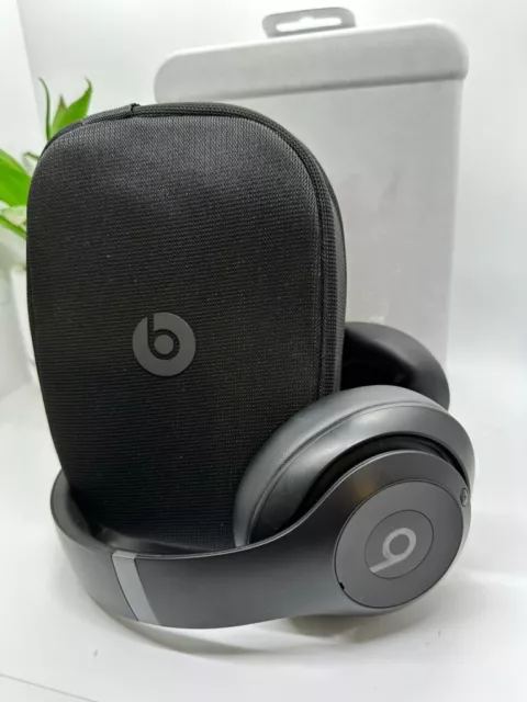 Beats by Dr. Dre - Beats Studio Pro Wireless Noise Cancelling Over-the-Ear