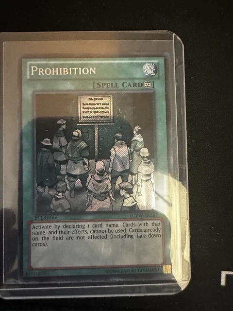 yugioh card kuriboh Winged Kuriboh [GX1-EN002] Super Rare main image 1