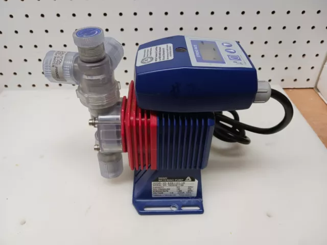 Walchem / Iwaki Chemical Metering Pump EZB11D1-VE 0.6 GPH, 150 PSI CLEAN!