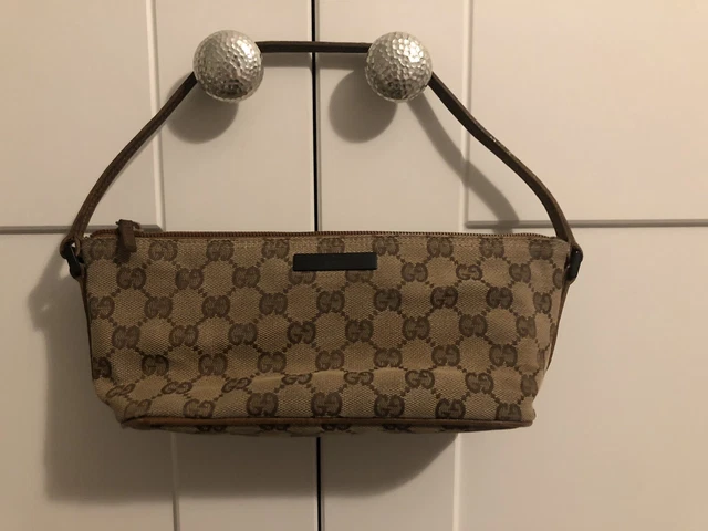 Gucci baguette deals