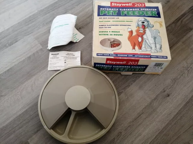 Clockwork cat feeder sale