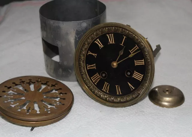 By4) Altes Uhrwerk Kaminuhr Pendule aus Frankreich  1890