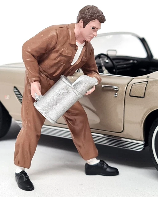 AMERICAN DIORAMA 1/18 Scale Racing Refueler VI Polyresin figure model