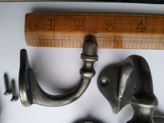 5 X St Ives Cast Iron Acorn Coat Hooks. 4