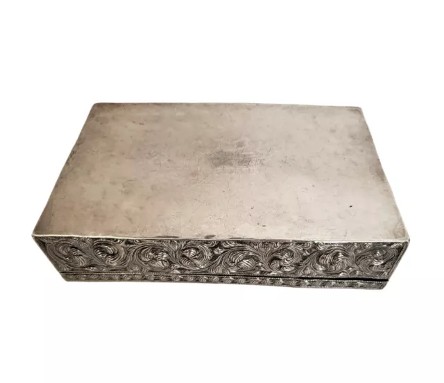 Antique Burmese/Indian Solid Siver Box - Signed  19th C 11