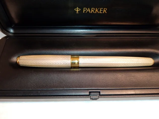 Parker solid Sterling Silver Sonnet fountain pen 18k Nib