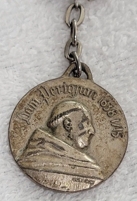 Vintage Dom Perignon 1638 1/15 Moet Chandon 1743 Champagne Keychain