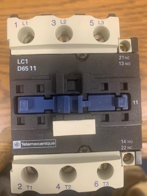 Square D / Telemecanique Lc1D6511G6 3P 80A 600V 120V Coil