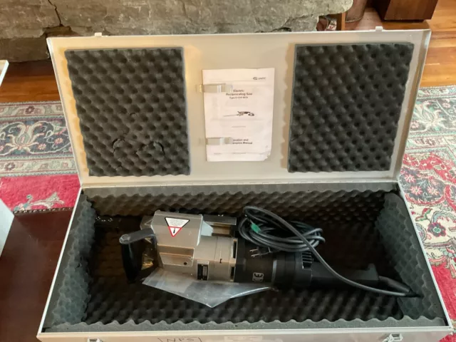 Unitec Electric Reciprocating Saw with Self Feeding Clamp and Blades