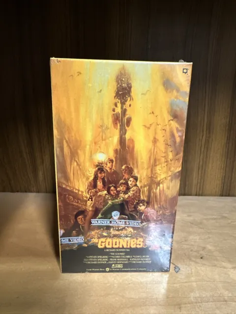 THE GOONIES VHS 1985 Adventure Family Classic Warner Home Video Rare ...
