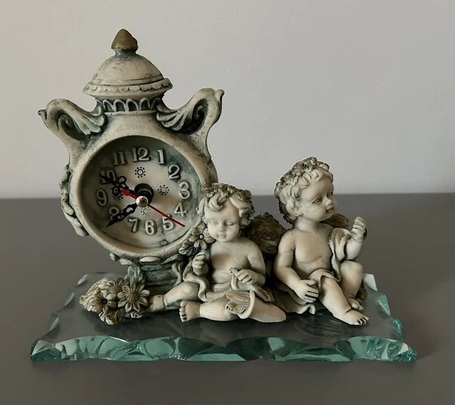 Pendule Murale En Bois Avec Anges - Cadran Analogique - Idée Cadeau