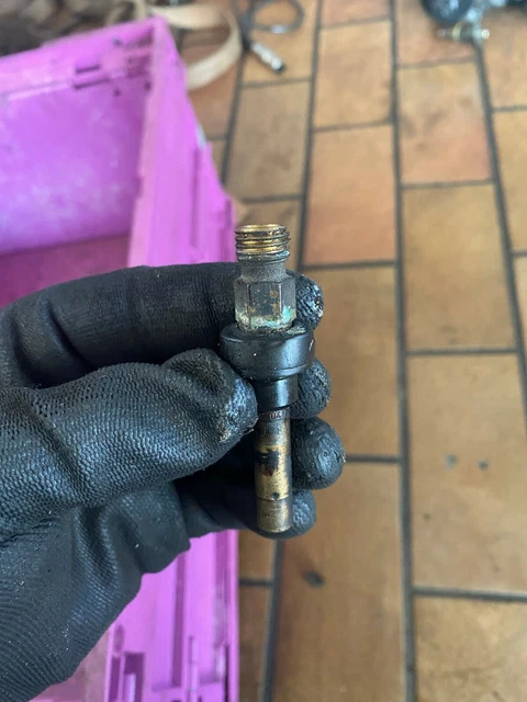 MERCEDES-BENZ W124 W201 M102 K-Jetronic Injection Valve 0000785623 £10. ...