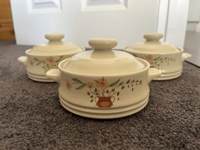 3x Single Serve Vintage Countryside Stoneware Collection Casserole Dish With Lid