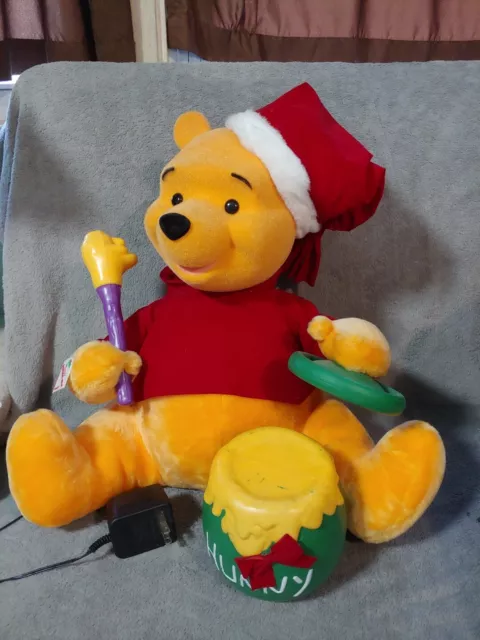 Disney Winnie the Pooh Animated Christmas Telco Motion-ette Figure Works