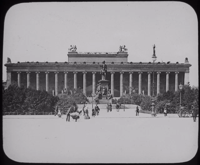 Glass Magic Lantern Slide THE OLD MUSEUM BERLIN C1890 VICTORIAN PHOTO GERMANY