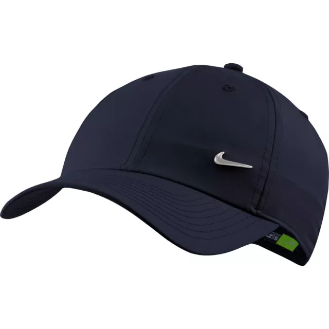 Nike Cappellino Sportswear Heritage 86, Unisex colore 451 (Obsidian/Metallic Sil