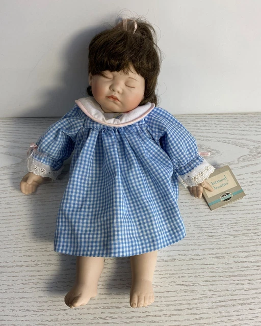 Vintage 1996 Ashton Drake ‘Oatmeal Dreams’ Sleeping Porcelain Baby Doll.