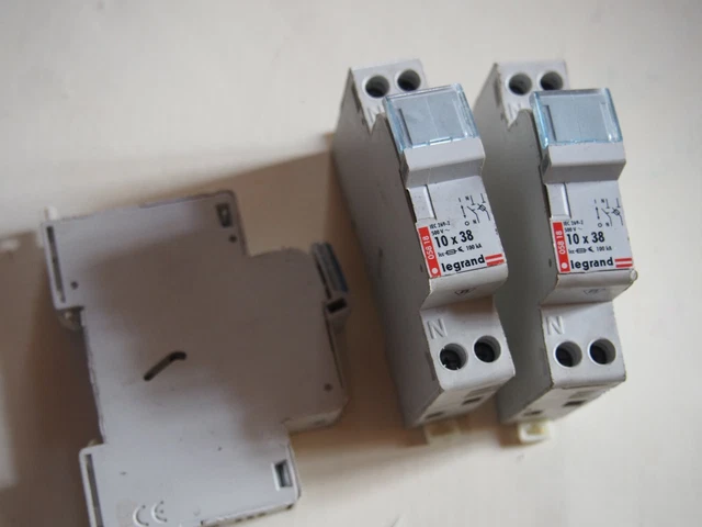 Lot de 3 Porte fusible LEGRAND 058 18
