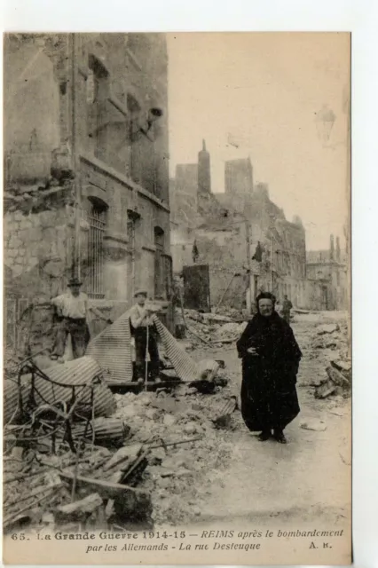 REIMS - Marne - CPA 51 - Théme vie Militaire Guerre - Rue Desteuque bombardée