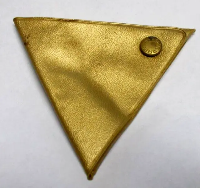 VINTAGE 1960`S GOLD Vinyl Girl Scout Fold-out Triangle Coin Purse $9.99 ...