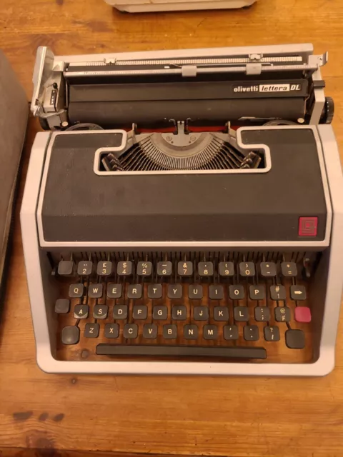 Olivetti Lettera Dl Typewriter spares or repair