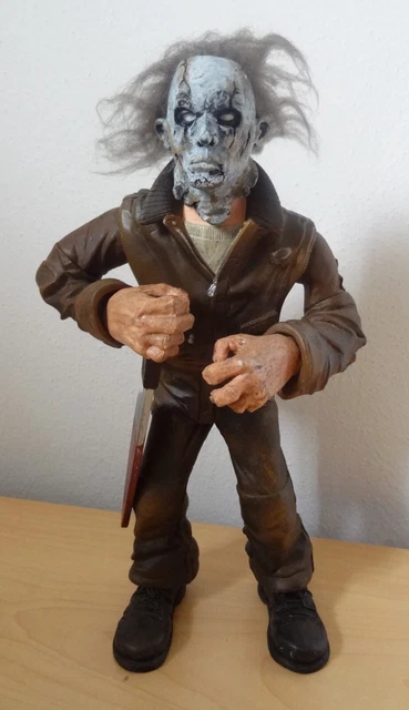 MICHAEL MYERS 9" action figure Mezco 2010 Rob Zombie Halloween II 2 articulated
