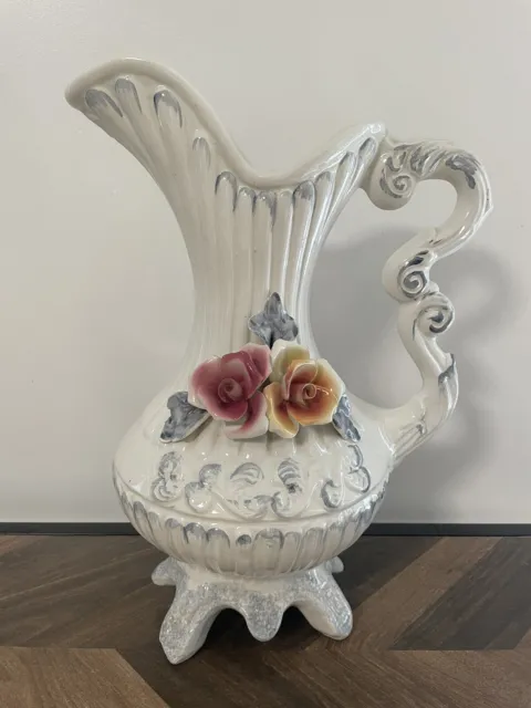Grand Pichet  En Céramique Italienne À Décor De Fleurs  Bassano
