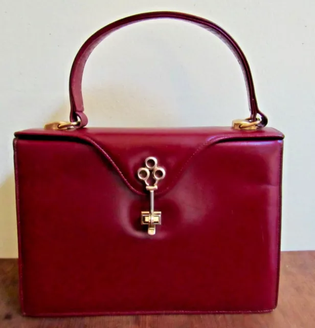 Vintage Crouch & Fitzgerald Red Quilted Purse Shoulder Bag Gold Chain Strap  NWT