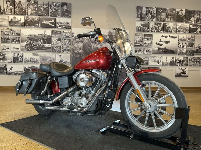 2005 Harley-Davidson® FXDC