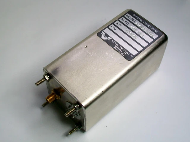 VECTRON crystal quartz oscillator 400 mhz time frequency standard low noise ocxo