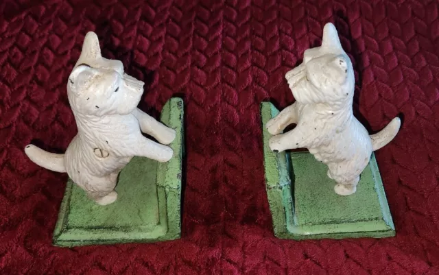 Vintage Pair of White Scottie Westie Scottish Terrier Dog Bookends Cast Iron