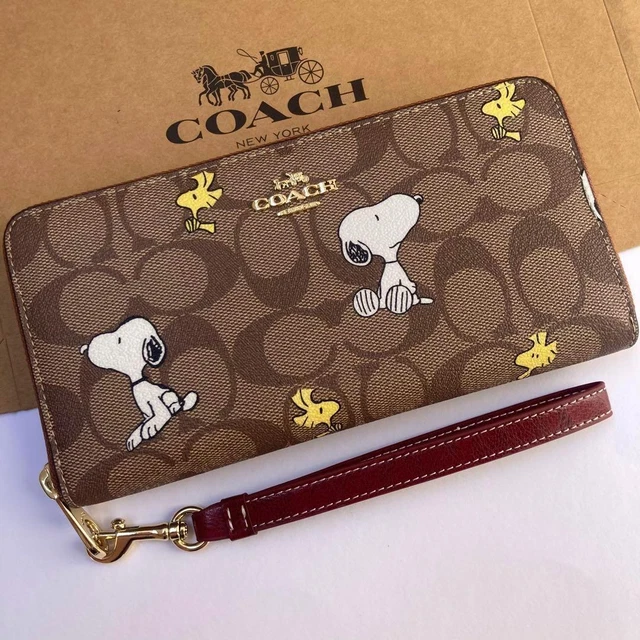 Coach X Peanuts Long Zip Around Wallet With Snoopy Woodstock/Friends CE705