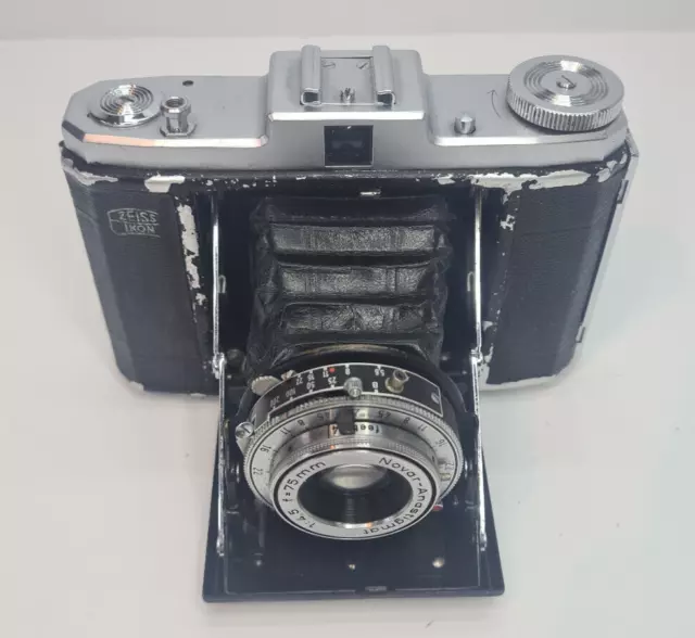 Vintage Zeiss Ikon Nettar Folding Camera Untested Prop With Mystery Roll Of Film