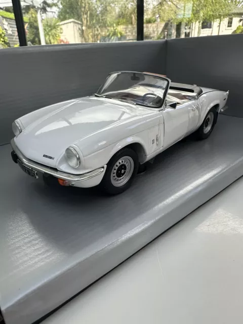 1/18 Triumph Spitfire Open Top Convertible - White Die Cast Vintage Sports Car