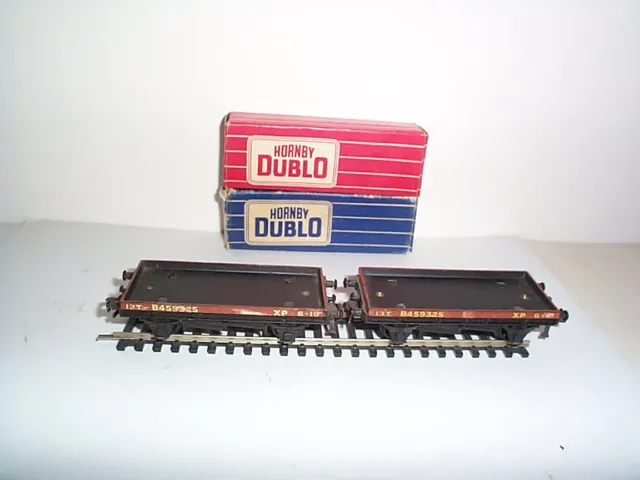 HORNBY DUBLO 2-RAIL D1 (32085 & 4645) D1 LOW-SIDED WAGONS x 2 BOXED