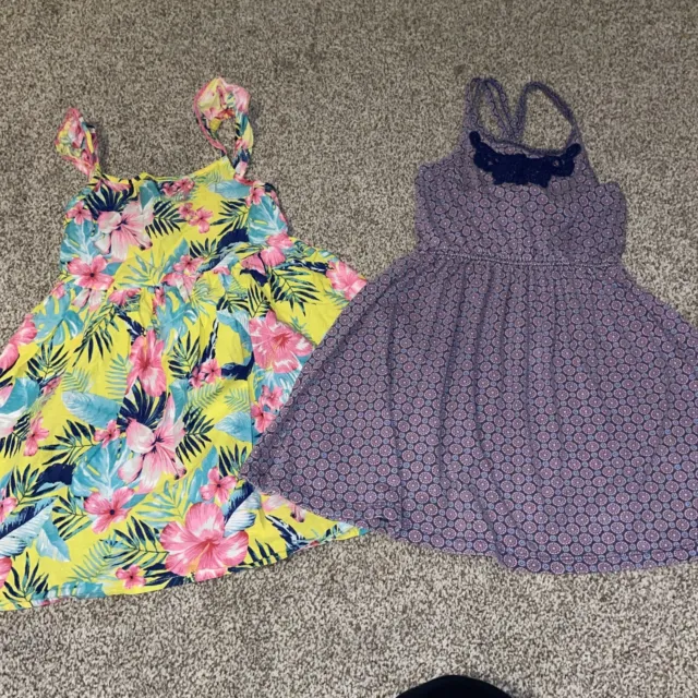girls bundle of 2 dresses 4-5 years