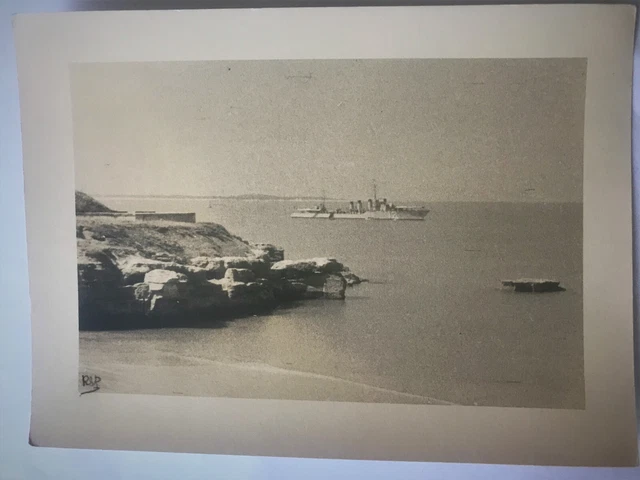 PETIT CADRE PORTE-PHOTO - bois - ancien - 15 x 13 cm - avec verre